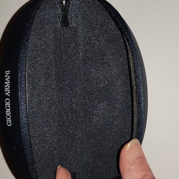 Giorgio Armani case - Picture 3 of 4